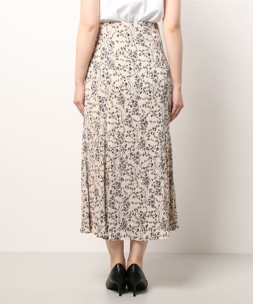 RETRO GIRL(レトロガール)の「マーメイド゙細プリーツSK(スカート・レディース・ブラウン/オフホワイト/ブラック系その他/ホワイト系その他/グリーン/ブラック/ブラウン系その他・FREE)」の9枚目の写真