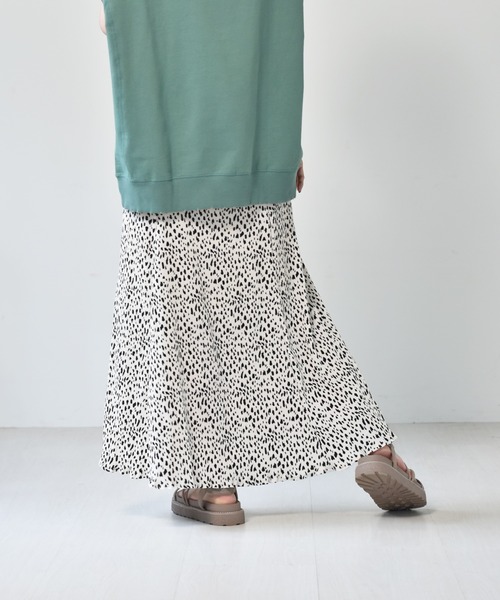 RETRO GIRL(レトロガール)の「マーメイド゙細プリーツSK(スカート・レディース・ブラウン/オフホワイト/ブラック系その他/ホワイト系その他/グリーン/ブラック/ブラウン系その他・FREE)」の11枚目の写真