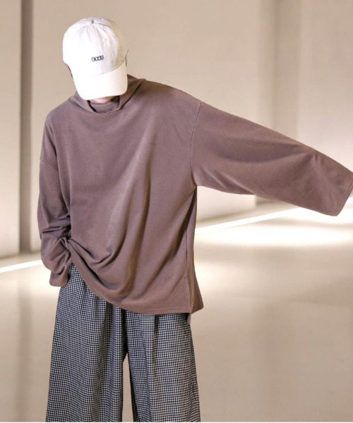 neos（ネオス）の「【neos -addictive design-】ビックシルエット モックネック ロングスリーブ カットソー（Tシャツ/カットソー・メンズ・モカ/ブラック/ライトグレー・MEDIUM/LARGE）」の11枚目の写真