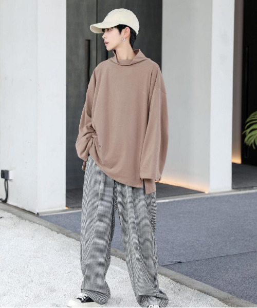 neos（ネオス）の「【neos -addictive design-】ビックシルエット モックネック ロングスリーブ カットソー（Tシャツ/カットソー・メンズ・モカ/ブラック/ライトグレー・MEDIUM/LARGE）」の13枚目の写真