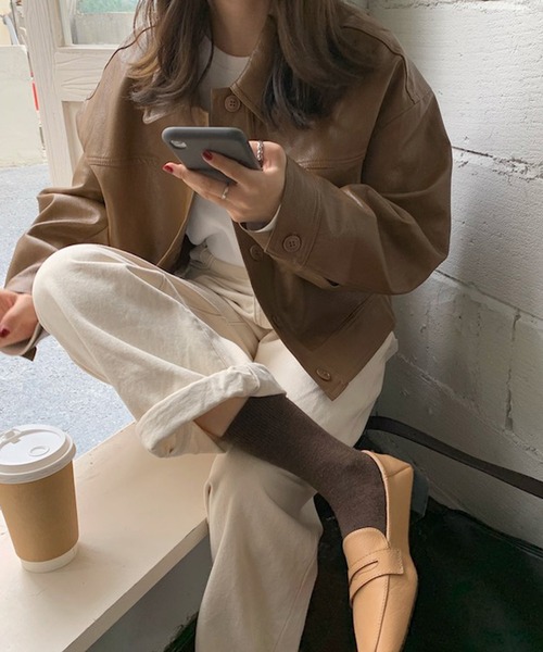 Doula Doula(ドゥーラドゥーラ)の「エコレザーシャツジャケット(ライダースジャケット・レディース・ブラック/キャメル/グレー/ベージュ・FREE)」の21枚目の写真