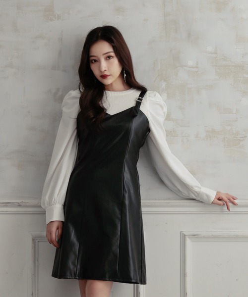 ANDGEEBEE（アンジービー）の「フェイクレザージャンスカ（ジャンパースカート・レディース・ベージュ/ブラック・MEDIUM）」の13枚目の写真