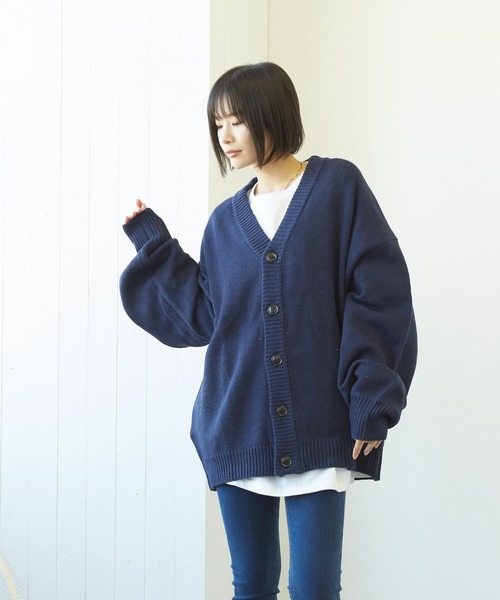 VIBGYOR(ヴィブジョー)の「【豊富なカラー展開】5GGV/N オーバーサイズカーディガン(BL)(カーディガン/ボレロ・レディース・チャコールグレー/ブラック/ブラウン/ベージュ/グリーン/ネイビー・MEDIUM/LARGE)」の10枚目の写真