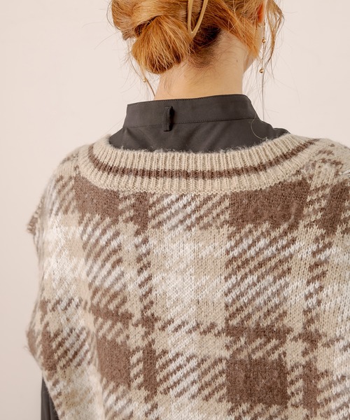 OLIVE des OLIVE（オリーブデオリーブ）の「Ｂｉｇベスト（ベスト・レディース・ブラウン/ミント/ラベンダー/アイボリー・FREE）」の6枚目の写真