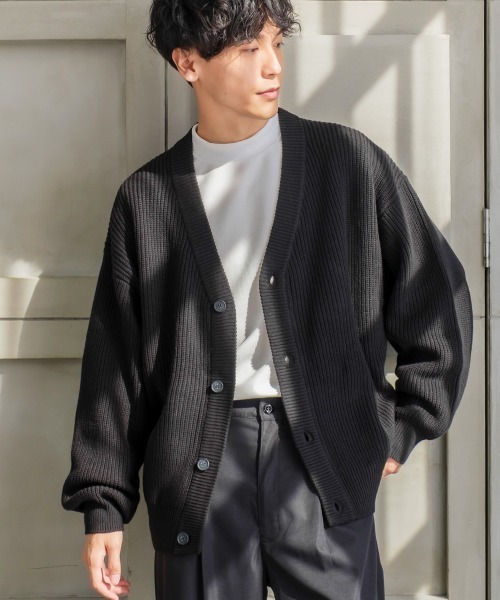 improves（インプローブス）の「ハイバルキー 片あぜ編み ニットカーディガン（カーディガン/ボレロ・メンズ・ダークブラウン/グレイッシュベージュ/ブラック/グリーン/ネイビー/チャコール・LARGE/MEDIUM/X-LARGE）」の2枚目の写真