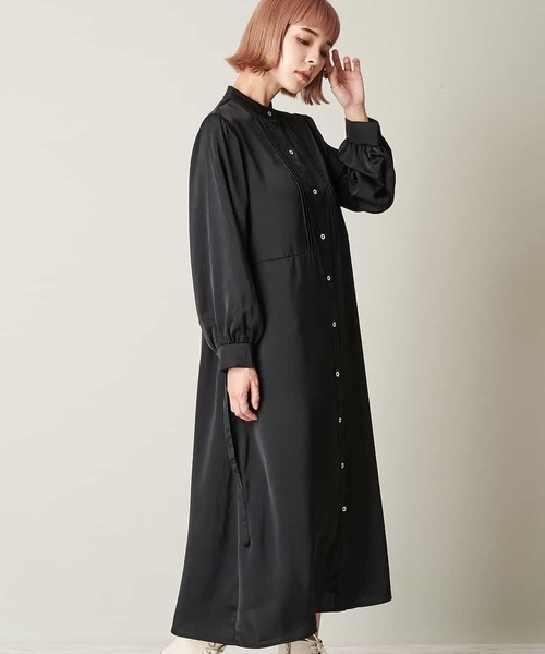 A de a.v.v(アードアー・ヴェ・ヴェ)の「ハイネックピンタック袖ボリュームワンピース(ワンピース・レディース・ブラック/ベージュ・38/36)」の10枚目の写真