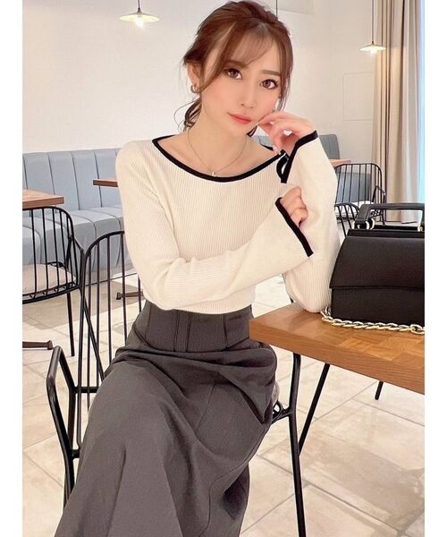 RESEXXY(リゼクシー)の「バイカラーリブニットトップス(ニット/セーター・レディース・ブラック/ブラウン/オフホワイト・FREE)」の2枚目の写真