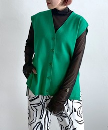 Vネックカーデベスト