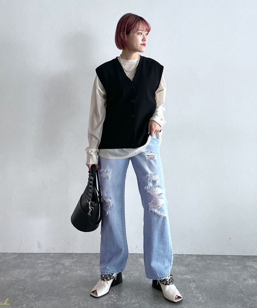 PAGEBOY（ページボーイ）の「Vネックカーデベスト（ベスト・レディース・ブラック/オフホワイト/グリーン・FREE）」の6枚目の写真