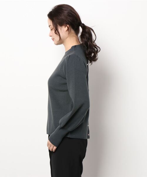 Te chichi（テチチ）の「バックボタン片畦パフニット（ニット/セーター・レディース・ブラウン/オフホワイト/チャコール・ﾌﾘ-）」の4枚目の写真