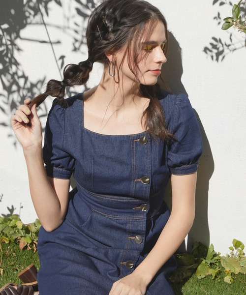 Cheek（チーク）の「【サイズ展開あり】デニムパワショルワンピース（ワンピース・レディース・ネイビー/ダークブルー・SMALL/MEDIUM）」の4枚目の写真