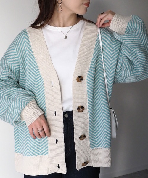 Riberry（リベリー）の「ジャガード深Vカーディガン（カーディガン/ボレロ・レディース・ブラック/ベージュ/ブルーグリーン・MEDIUM）」の5枚目の写真