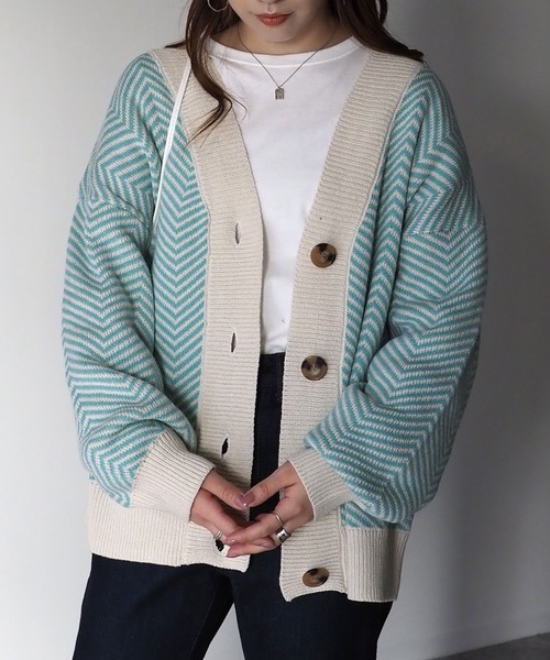 Riberry（リベリー）の「ジャガード深Vカーディガン（カーディガン/ボレロ・レディース・ブラック/ベージュ/ブルーグリーン・MEDIUM）」の6枚目の写真