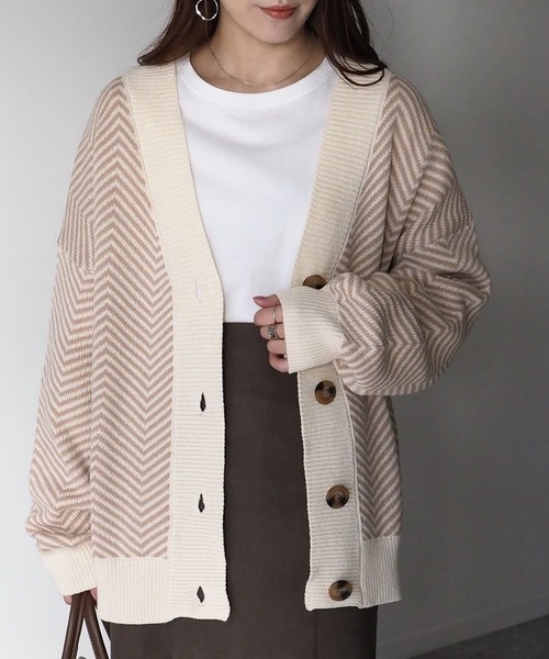 Riberry（リベリー）の「ジャガード深Vカーディガン（カーディガン/ボレロ・レディース・ブラック/ベージュ/ブルーグリーン・MEDIUM）」の10枚目の写真