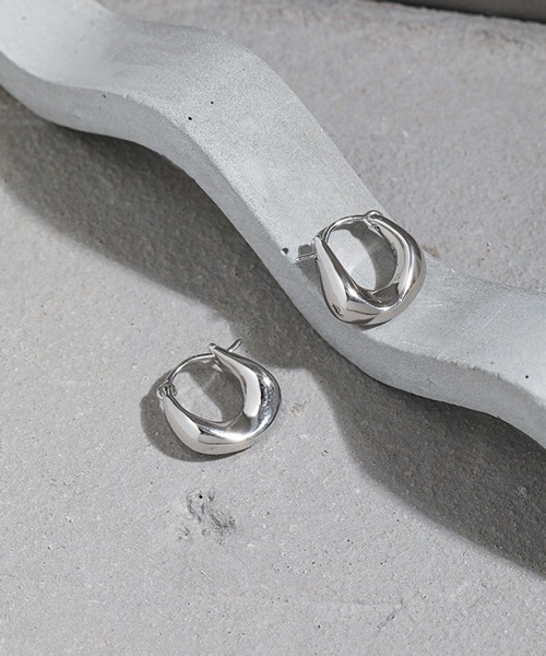 Geel（ギール）の「Geel/Silver925 シルバー・ゴールドフープピアス（ピアス（両耳用）・レディース・シルバー/ゴールド・FREE）」の3枚目の写真