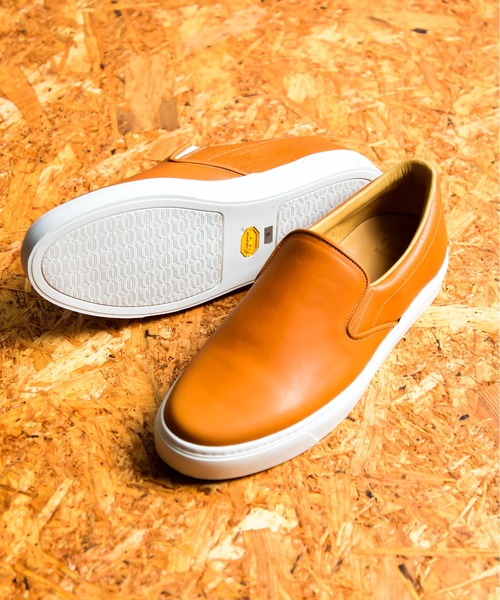 TOSS(トス)の「TOSS トス / Lance ランス 栃木レザー ビブラムソール レザースリッポンスニーカー / TS149-6A(スリッポン・メンズ・カーキ/キャメル/レッド/ナチュラル/ブラウン・10/7/9/8/5/6)」の21枚目の写真