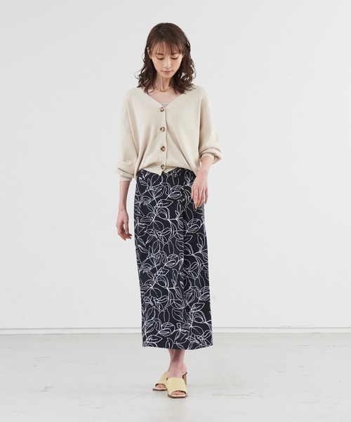 abahouse mavie（アバハウスマヴィ）の「ラインフラワープリントラップ風スカート（スカート・レディース・ブラック/オレンジ・38/36）」の9枚目の写真