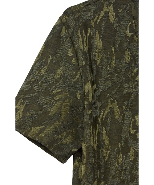 TORNADO MART（トルネードマート）の「TORNADO MART∴カモフラJQVネック半袖Tシャツ（Tシャツ/カットソー・メンズ・カーキ/レッド/ネイビー・M/L/LL）」の9枚目の写真