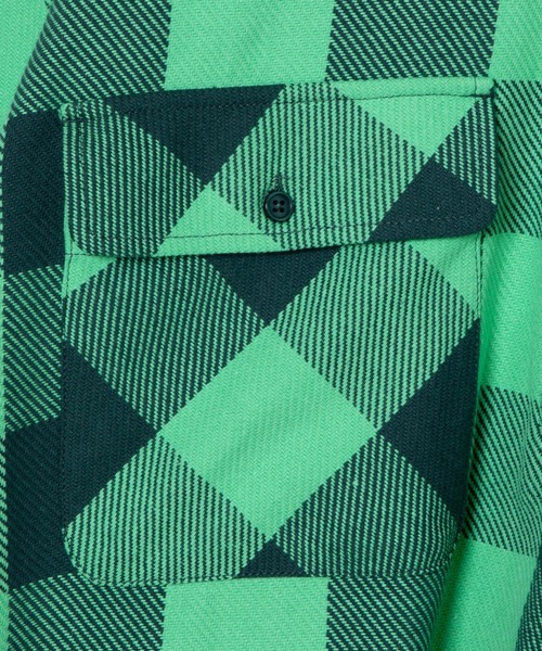 WEGO（ウィゴー）の「WEGO/ハーフジップバッファローチェックビックシャツ（シャツ/ブラウス・メンズ・ホワイト系その他2/グリーン系その他2・MEDIUM/LARGE）」の5枚目の写真