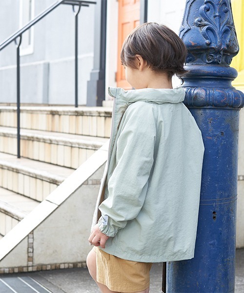 b・ROOM(ビールーム)の「【撥水加工】エブリデイマウンテンパーカ(収納ケース付き)(ブルゾン・キッズ・ライラック/オレンジ/ピンク/カーキ/ブルーグレー/ライトベージュ/ミント/ベージュ/ラベンダー/ネイビー・100cm/120cm/130cm/140cm/110cm)」の21枚目の写真