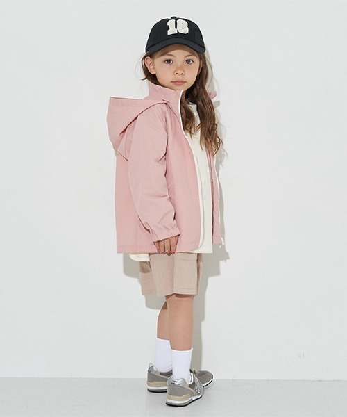 b・ROOM(ビールーム)の「【撥水加工】エブリデイマウンテンパーカ(収納ケース付き)(ブルゾン・キッズ・ライラック/オレンジ/ピンク/カーキ/ブルーグレー/ライトベージュ/ミント/ベージュ/ラベンダー/ネイビー・100cm/120cm/130cm/140cm/110cm)」の22枚目の写真