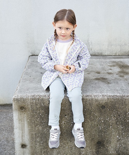 b・ROOM(ビールーム)の「【撥水加工】エブリデイマウンテンパーカ(収納ケース付き)(ブルゾン・キッズ・ライラック/オレンジ/ピンク/カーキ/ブルーグレー/ライトベージュ/ミント/ベージュ/ラベンダー/ネイビー・100cm/120cm/130cm/140cm/110cm)」の19枚目の写真