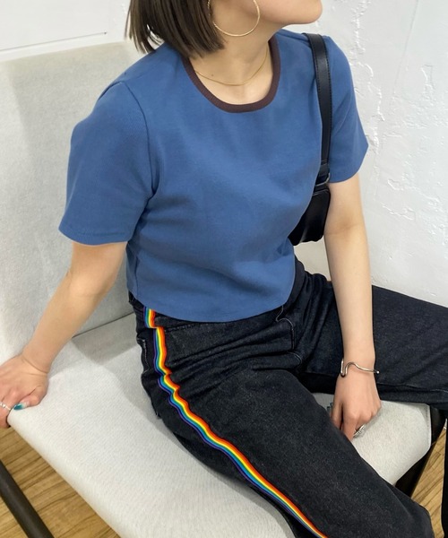 WHO'S WHO gallery（フーズフーギャラリー）の「リブバイカラートップス（Tシャツ/カットソー・レディース・ブラウン/オフホワイト/サックスブルー/ブラック・FREE）」の11枚目の写真