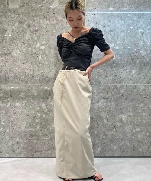 LE CIEL BLEU(ルシェルブルー)の「ギャザーディティールジャージートップス / Gather Detail Jersey Top(Tシャツ/カットソー・レディース・チャコールグレー/ブラック/パープル・38/36)」の18枚目の写真