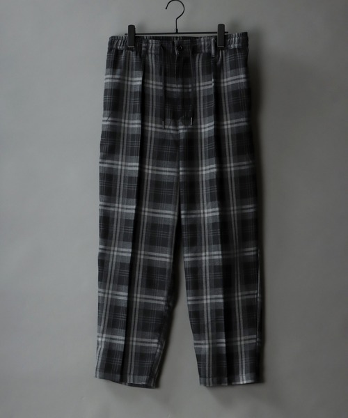 SITRY（シトリー）の「T/R wide tapered pants/TR タック ワイド テーパード パンツ（スラックス・メンズ・ブラック/ホワイト系その他/ブラック系その他/グレー系その他/ブラウン系その他/ベージュ系その他/グレー系その他2・M/L）」の4枚目の写真