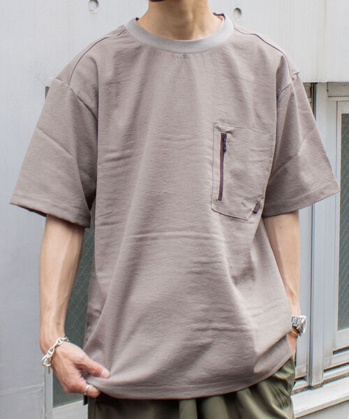 GLOSTER(グロスター)の「【GLOSTER/グロスター】EVALET プルオーバーTシャツ 吸水・吸汗・速乾性(Tシャツ/カットソー・メンズ・キャメル/グレイッシュベージュ/ダークネイビー・M/L)」の3枚目の写真