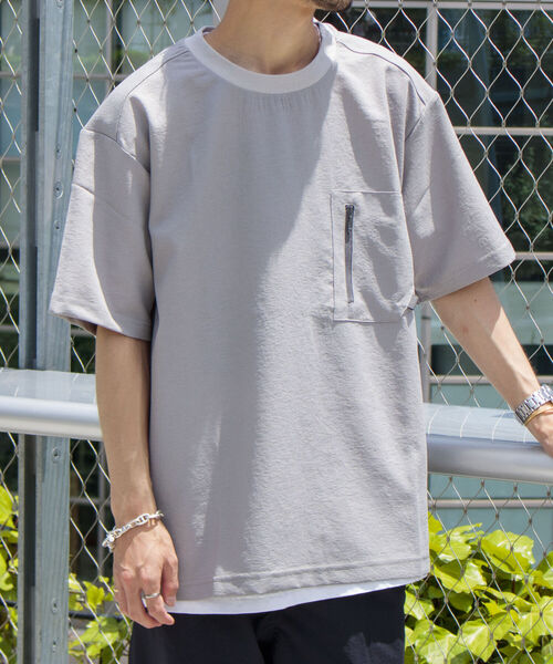 GLOSTER(グロスター)の「【GLOSTER/グロスター】EVALET プルオーバーTシャツ 吸水・吸汗・速乾性(Tシャツ/カットソー・メンズ・キャメル/グレイッシュベージュ/ダークネイビー・M/L)」の1枚目の写真