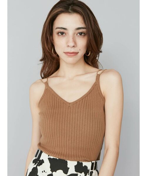 EVRIS(エヴリス)の「ダブルストラップニットキャミソール(ニット/セーター・レディース・ブラック/ブラウン/グリーン・FREE)」の2枚目の写真