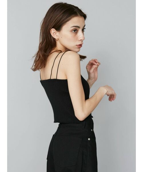 EVRIS(エヴリス)の「ダブルストラップニットキャミソール(ニット/セーター・レディース・ブラック/ブラウン/グリーン・FREE)」の6枚目の写真