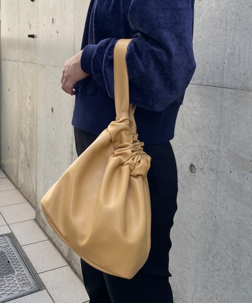 CIAOPANIC(チャオパニック)の「ソフトワンハンドルバッグ(ハンドバッグ・レディース・ブラック/アイボリー/イエロー・FREE)」の15枚目の写真