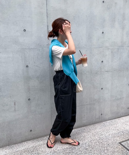 feepur（フェピュール）の「スピンドルベイカージョガーパンツ（カーゴパンツ・レディース・ブラック/オフホワイト/ピンク/カーキ・MEDIUM）」の15枚目の写真