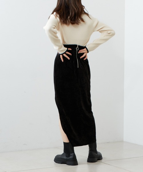 Chico（チコ）の「【2022AW】ベロアハイウエストスリットロング