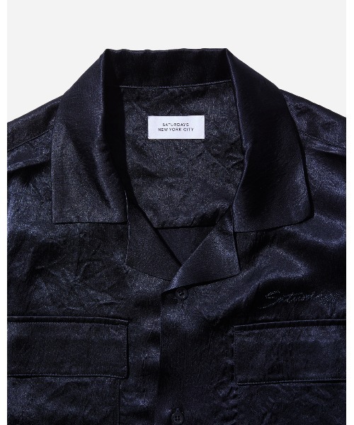 Saturdays NYC（サタデーズ ニューヨークシティ ）の「Canty Crinkled Satin SS Shirt（シャツ/ブラウス・メンズ・ネイビー/イエロー・X-SMALL/S/L/XL/M）」の5枚目の写真
