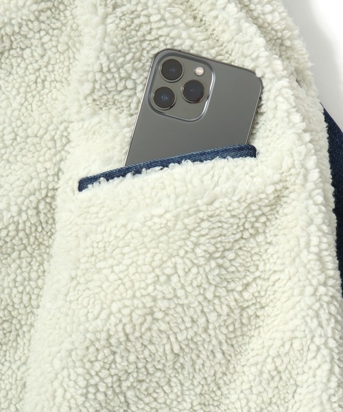 Levi's(リーバイス)の「Levi's/リーバイス TYPE-3 SHERPA TRUCKER/オーバーサイズ 裏ボアフリース デニムジャケット/Gジャン/レディース メンズ(デニムジャケット・メンズ・インディゴブルー/ブラック/ブルー/ライトインディゴブルー/ライトブルー/ブルー系その他・M/L/XL)」の7枚目の写真