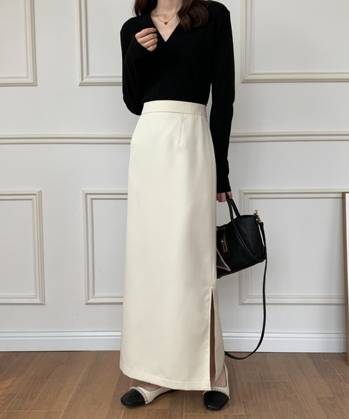 ECLIN(エクラン)の「サイドスリットハイウエストロングスカート(スカート・レディース・ブラック/ダークブラウン/ベージュ・S/M)」の1枚目の写真