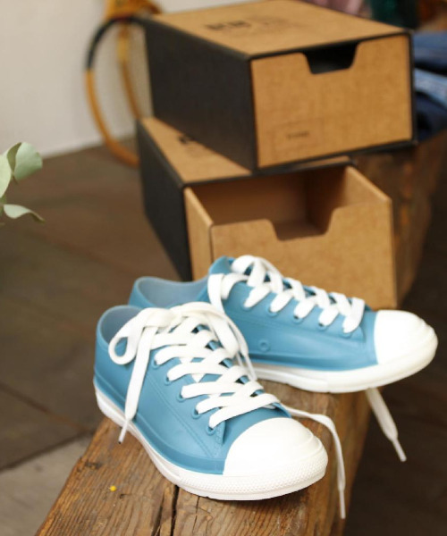 SPICE OF LIFE（スパイス オブ ライフ）の「【在庫限り】PVC レインスニーカー バイカラー ホワイト×グレー/ブルー×ホワイト（レインシューズ・レディース・ホワイト×グレー/ブルー/ブラウン・S/L/M）」の17枚目の写真