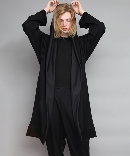 ato（アトウ）の「DRAPE HOOD LONG CARDIGAN（パーカー・メンズ・ブラック/カーキ・46/48）」の8枚目の写真