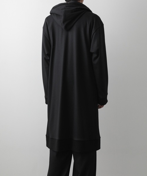 ato（アトウ）の「DRAPE HOOD LONG CARDIGAN（パーカー・メンズ・ブラック/カーキ・46/48）」の15枚目の写真