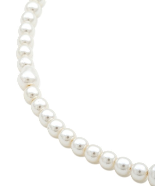 JILL by JILL STUART（ジルバイジルスチュアート）の「ロングパールネックレス（ネックレス・レディース・ゴールド・FREE）」の2枚目の写真