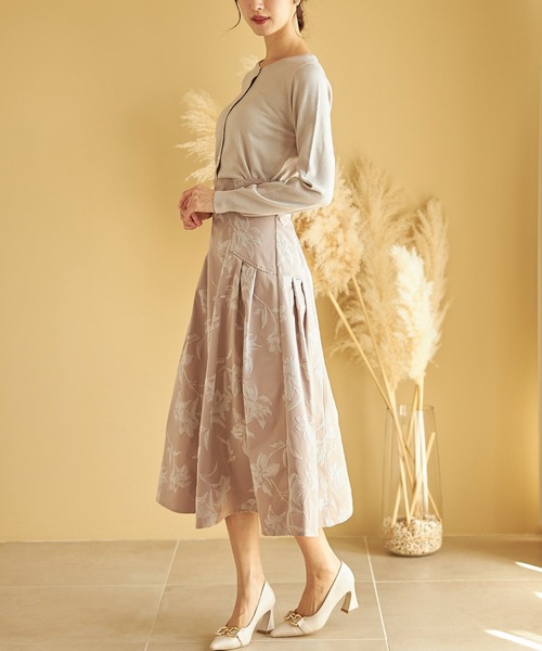 tocco closet（トッコ　クローゼット）の「フロッキーフラワーサイドタックドレープスカート（スカート・レディース・ベージュ/ブラック・M）」の16枚目の写真