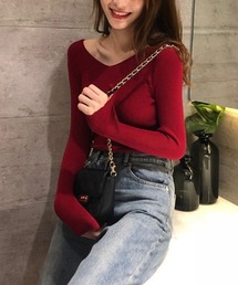 Vネックリブニット
