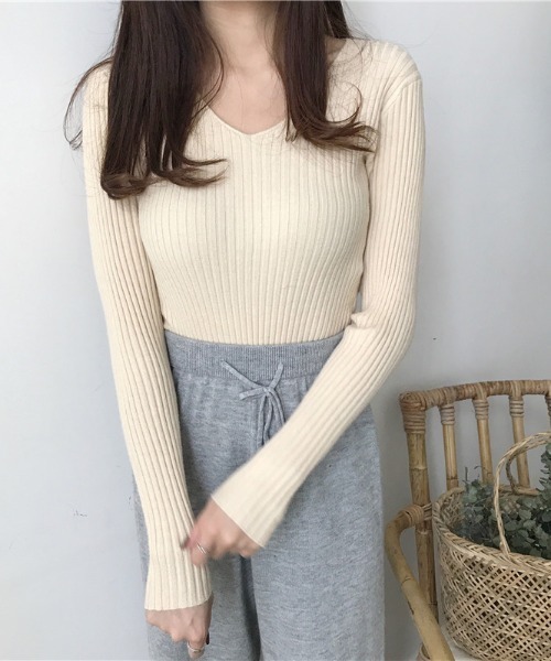 gossip！ロサンゼルス（ゴシップロサンゼルス）の「Vネックリブニット（ニット/セーター・レディース・ホワイト系その他/ベージュ/グレー/ピンク/ブラック/ブラウン/ワインレッド・FREE）」の11枚目の写真