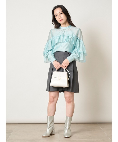新品　furfur シアーボリュームフリルブラウス FURFUR（ファーファー）の「シアーボリュームフリルブラウス