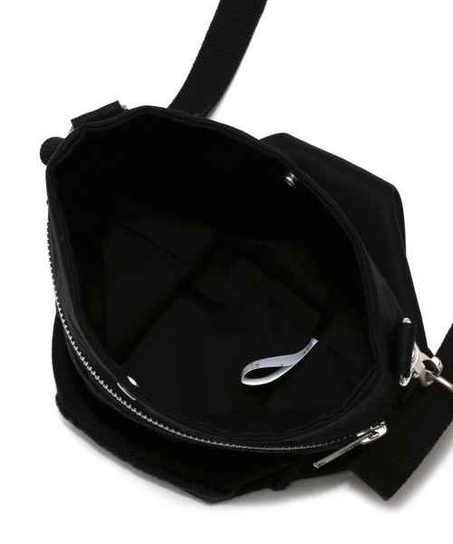 Undercoverism（アンダーカバイズム）の「UI1C4B01（ショルダーバッグ・メンズ・ブラック/ベージュ・FREE）」の20枚目の写真