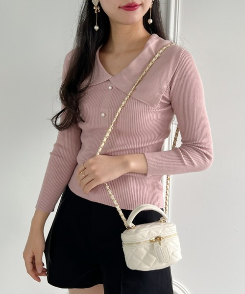 Loueme(ルエム)の「【23S/S 春夏新作】パールボタンデザインビッグカラートップス(ニット/セーター・レディース・ホワイト/ライトブルー/ブラック/ピンク・FREE)」の17枚目の写真
