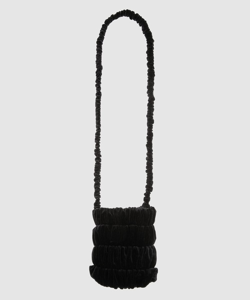 LOW CLASSIC(ロウ クラシック)の「VELVET MINI BAG(ショルダーバッグ・レディース・ブラック・ONE SIZE)」の2枚目の写真